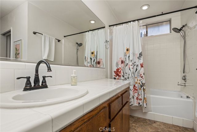 4951 E Los Coyotes Diagonal, Long Beach, CA 90815