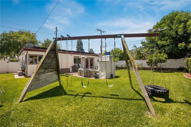 4951 E Los Coyotes Diagonal, Long Beach, CA 90815