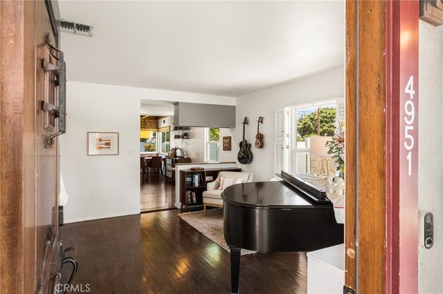 4951 E Los Coyotes Diagonal, Long Beach, CA 90815