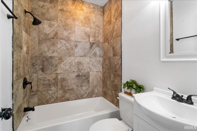 2554 E Riverside Drive, Evansville, IN 47714