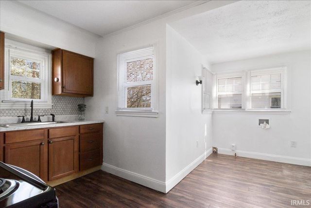 2554 E Riverside Drive, Evansville, IN 47714