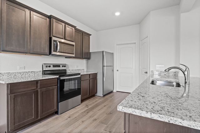 10129 Throttle Lane, Fort Worth, TX 76131