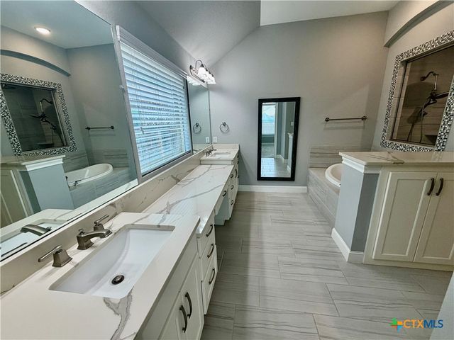 1404 Pioneer Drive, New Braunfels, TX 78132