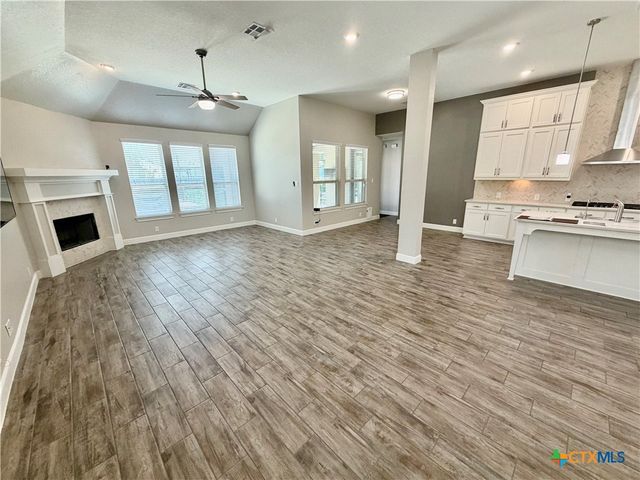 1404 Pioneer Drive, New Braunfels, TX 78132