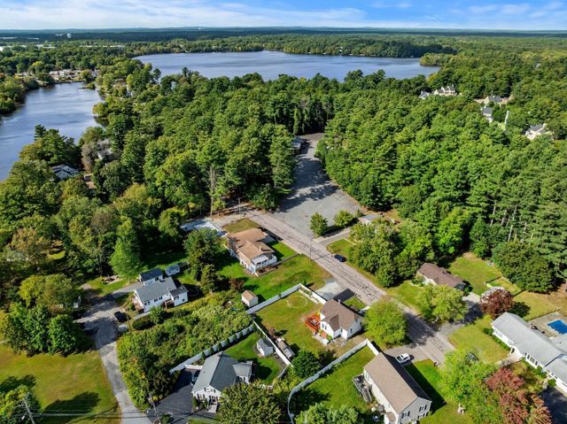 24 Lakeview Ave, Taunton, MA 02780