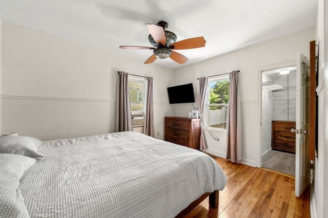24 Lakeview Ave, Taunton, MA 02780