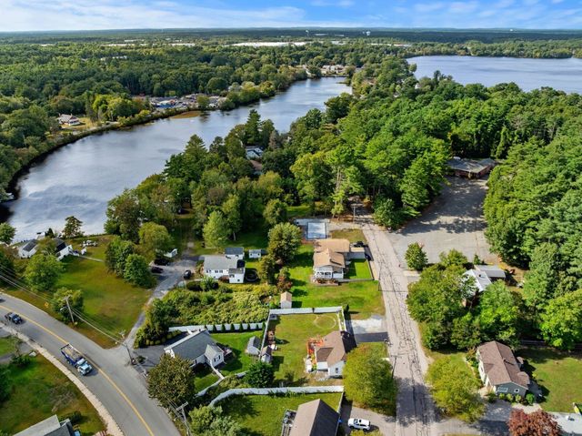 24 Lakeview Ave, Taunton, MA 02780