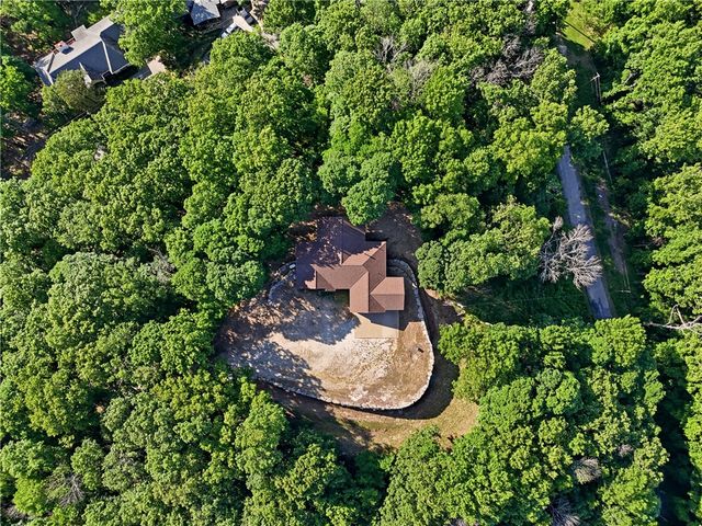 40 Twin Peak Drive, Holiday Island, AR 72631