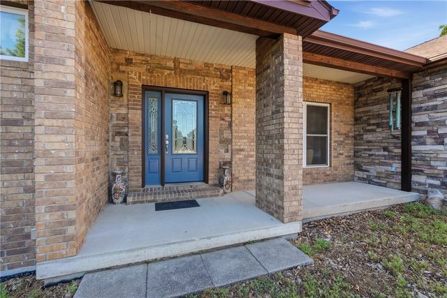 40 Twin Peak Drive, Holiday Island, AR 72631