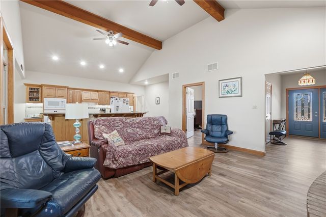 40 Twin Peak Drive, Holiday Island, AR 72631