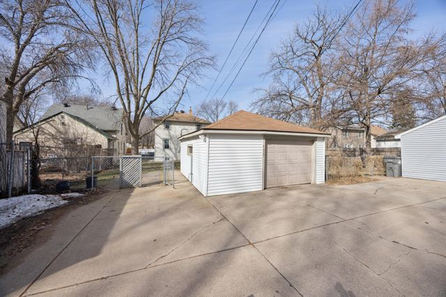 4027 5th Street NE, Columbia Heights, MN 55421