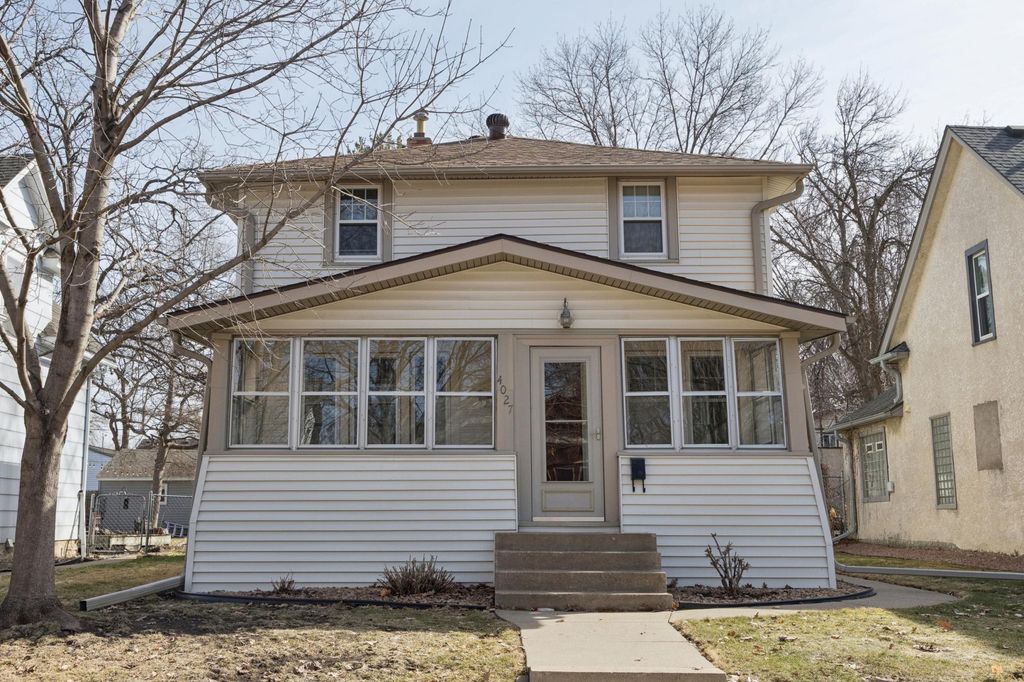 4027 5th Street NE, Columbia Heights, MN 55421