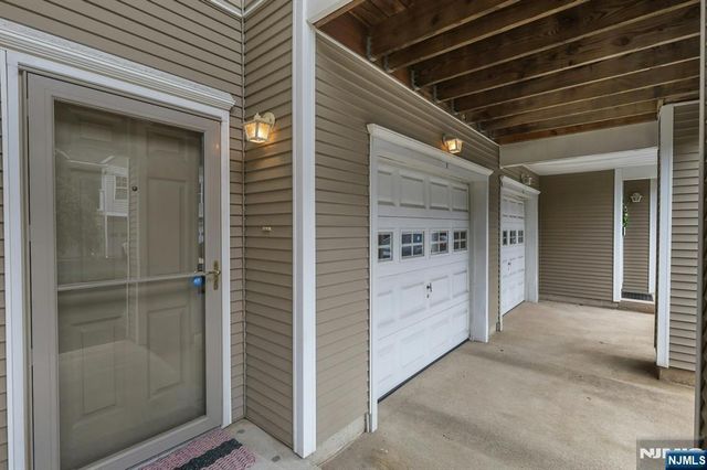 6 Collura Lane, Clifton, NJ 07012