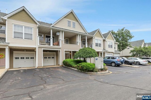 6 Collura Lane, Clifton, NJ 07012