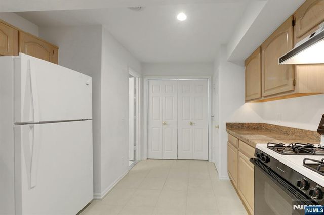 6 Collura Lane, Clifton, NJ 07012