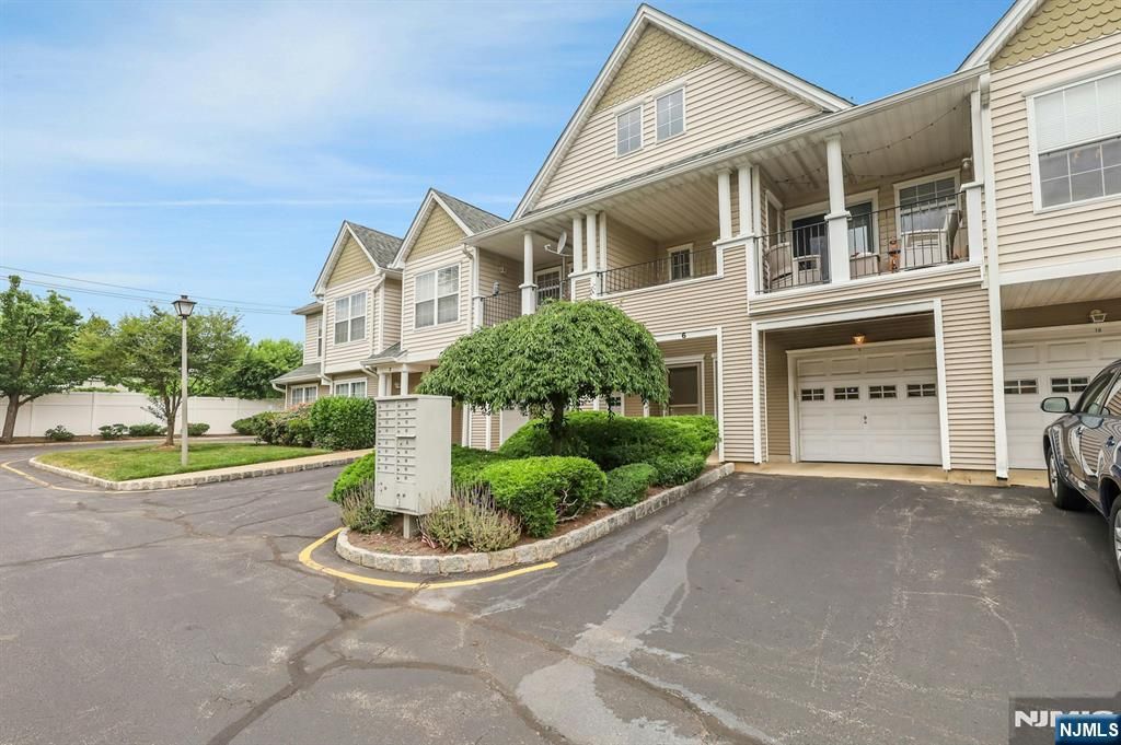 6 Collura Lane, Clifton, NJ 07012