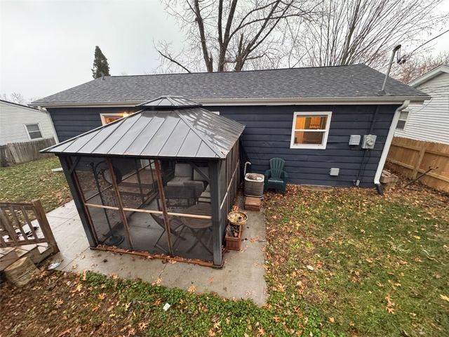 1349 36th Street, Cedar Rapids, IA 52403