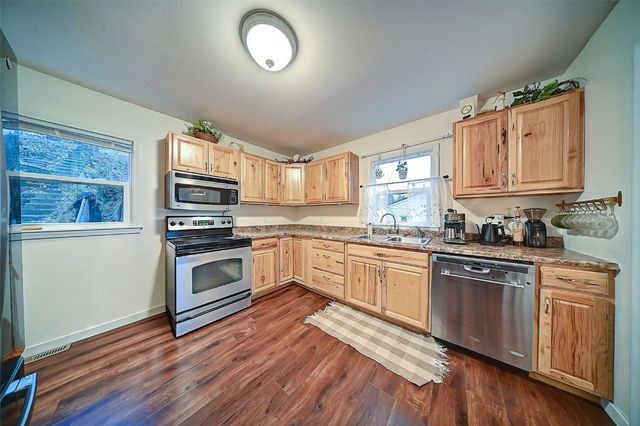 1349 36th Street, Cedar Rapids, IA 52403