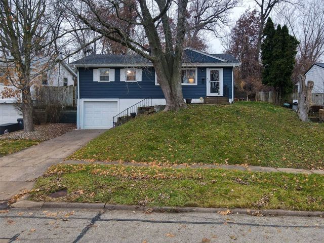 1349 36th Street, Cedar Rapids, IA 52403