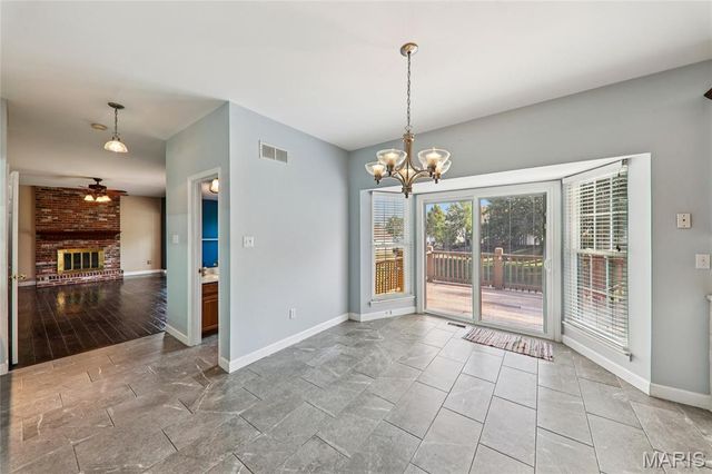 826 Crosswood Court, St Louis, MO 63129