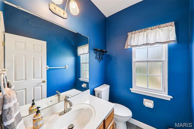 826 Crosswood Court, St Louis, MO 63129