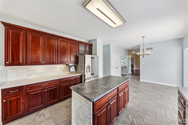 826 Crosswood Court, St Louis, MO 63129