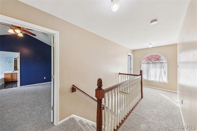 826 Crosswood Court, St Louis, MO 63129