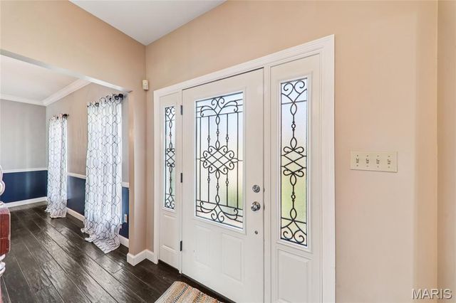 826 Crosswood Court, St Louis, MO 63129