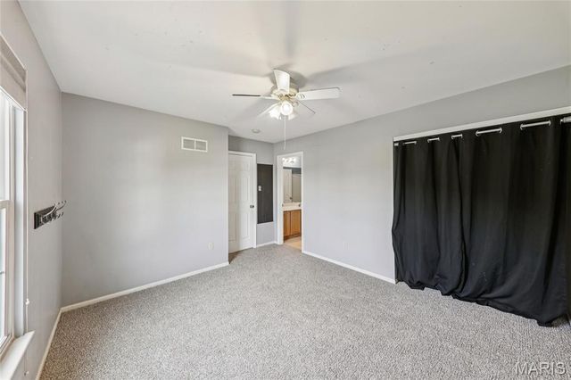 826 Crosswood Court, St Louis, MO 63129