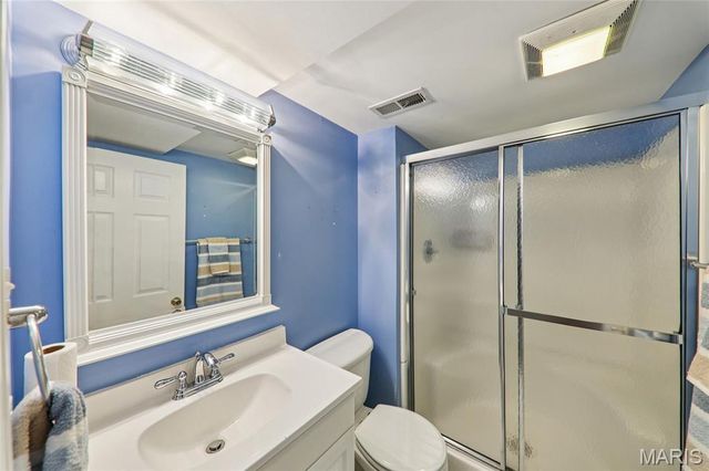 826 Crosswood Court, St Louis, MO 63129