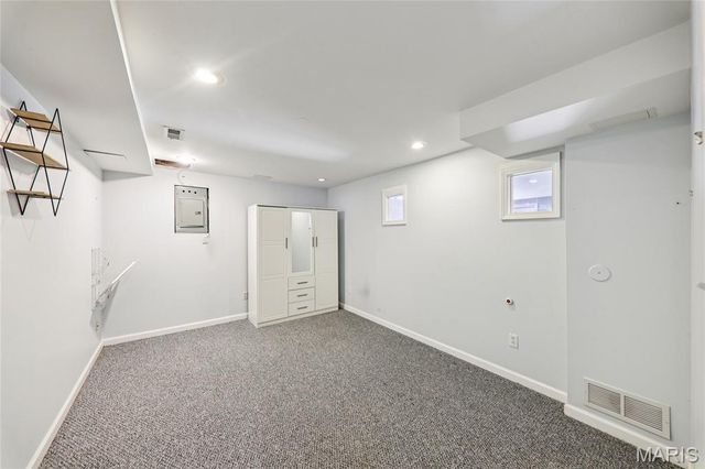 826 Crosswood Court, St Louis, MO 63129