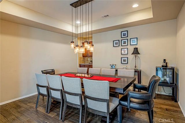 28633 Farrier, Valencia, CA 91354