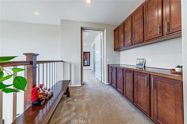 28633 Farrier, Valencia, CA 91354