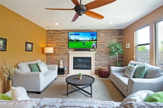 28633 Farrier, Valencia, CA 91354