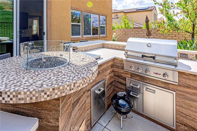 28633 Farrier, Valencia, CA 91354