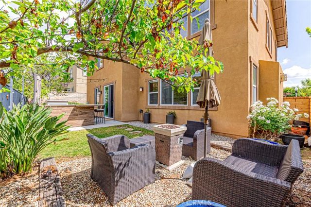 28633 Farrier, Valencia, CA 91354