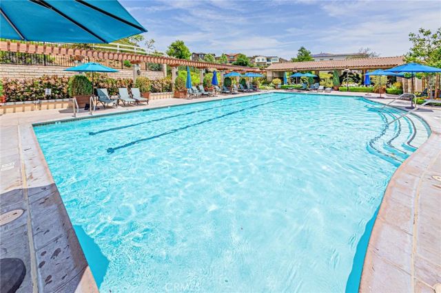 28633 Farrier, Valencia, CA 91354