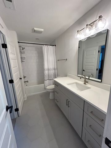 1315B Meridian St, Nashville, TN 37207