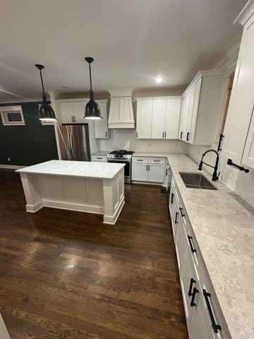 1315B Meridian St, Nashville, TN 37207