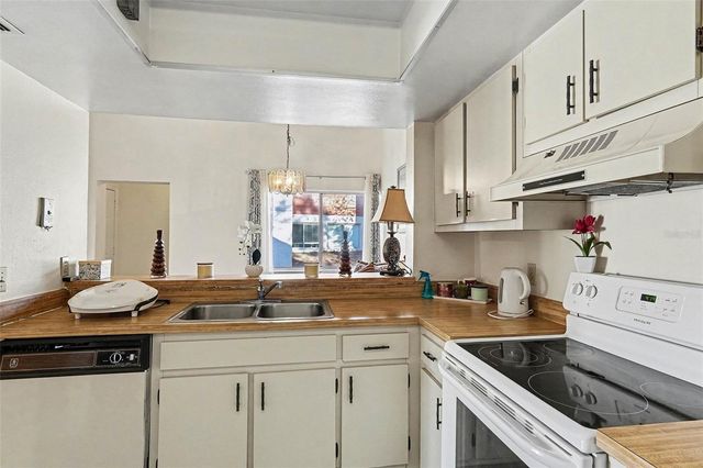 2514 CITRUS CLUB LANE 2514, Orlando, FL 32839