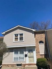 1115 Williamsburg Road, Country Club Hills, IL 60478