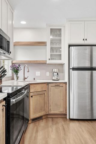 2828 Alabama Avenue S, Saint Louis Park, MN 55416