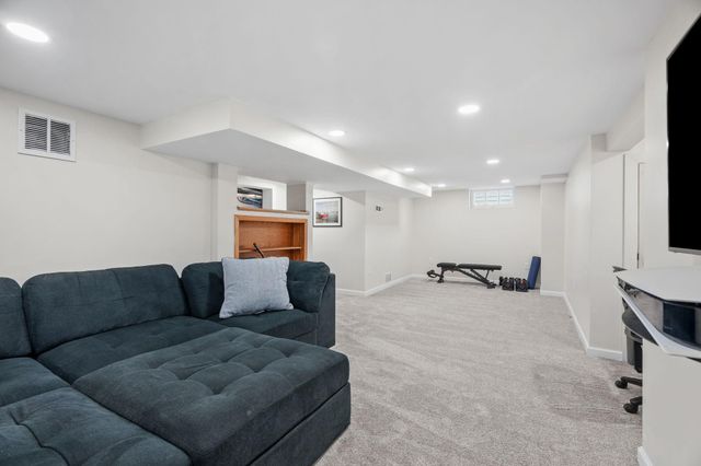 2828 Alabama Avenue S, Saint Louis Park, MN 55416
