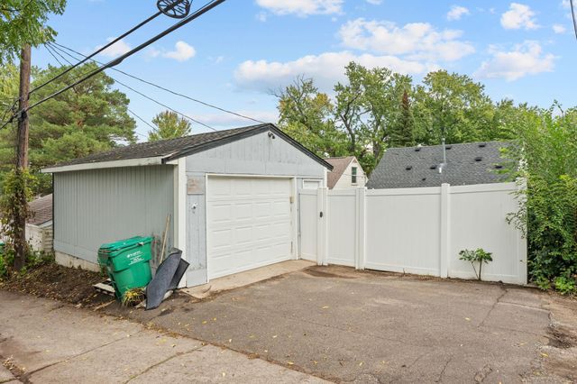 2828 Alabama Avenue S, Saint Louis Park, MN 55416