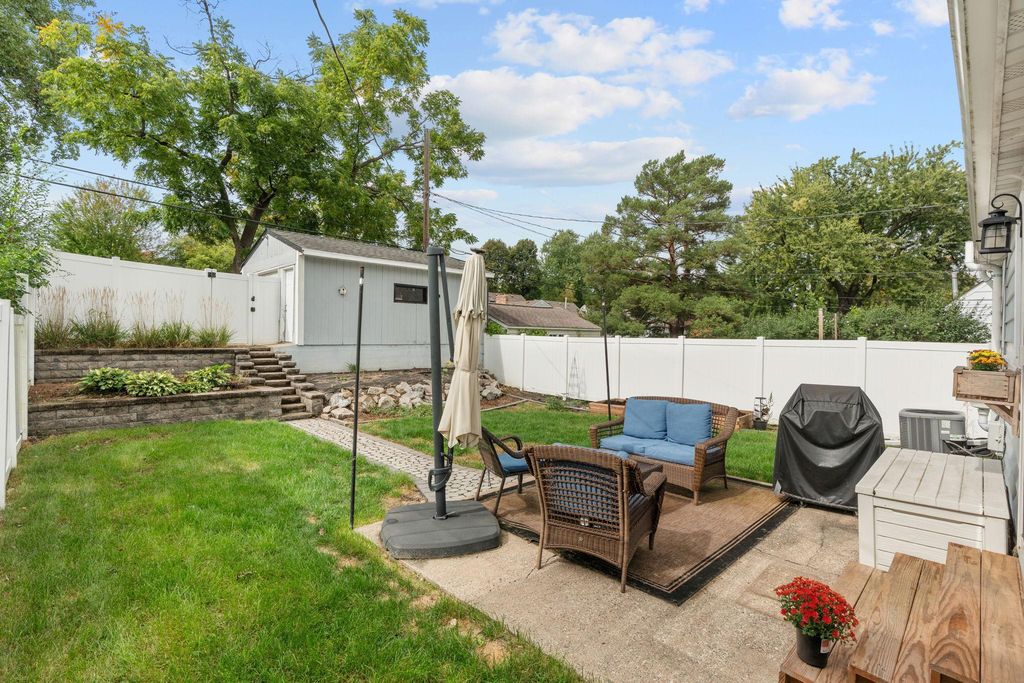 2828 Alabama Avenue S, Saint Louis Park, MN 55416 — photo 2