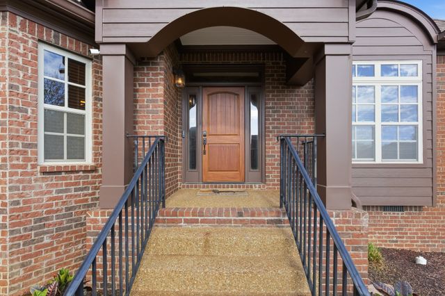 805 Queen Annes Ct, Nolensville, TN 37135