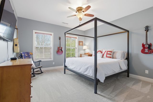 805 Queen Annes Ct, Nolensville, TN 37135