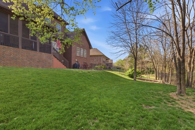 805 Queen Annes Ct, Nolensville, TN 37135