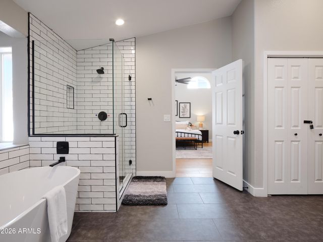 5612 E GRANDVIEW Road, Scottsdale, AZ 85254