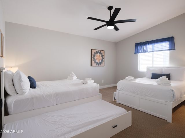 5612 E GRANDVIEW Road, Scottsdale, AZ 85254